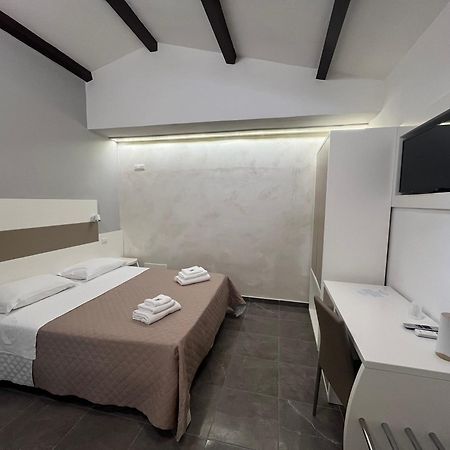 Afrodite Accomodation Tropea Eksteriør billede