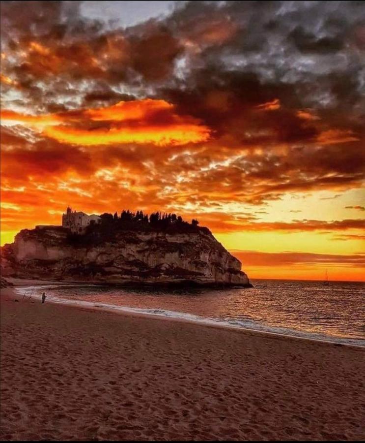 Afrodite Accomodation Tropea Eksteriør billede