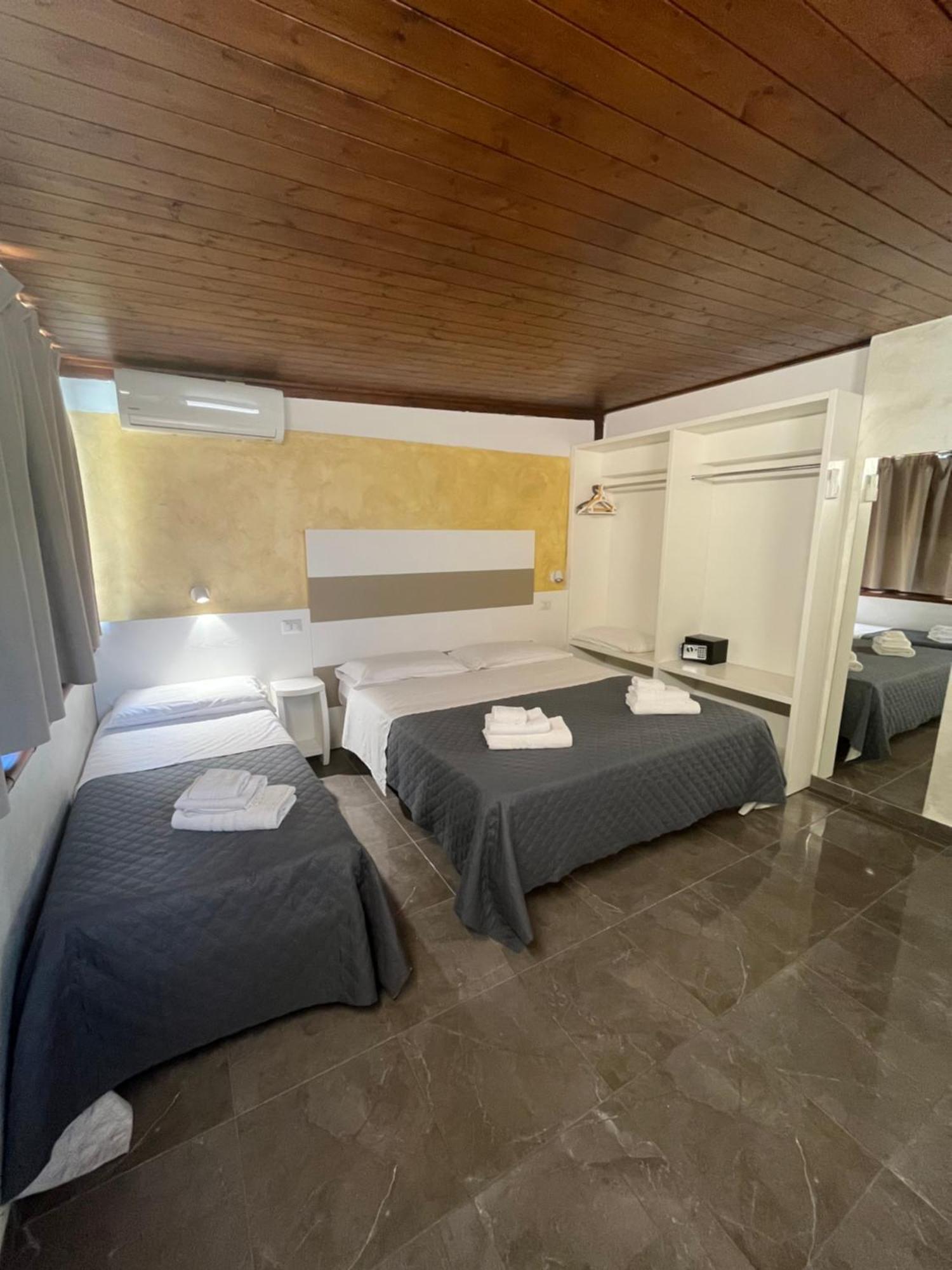 Afrodite Accomodation Tropea Eksteriør billede